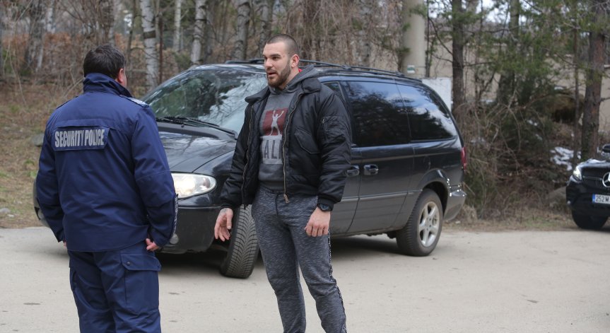 15 акта за струпване на хора съставиха в Сливен