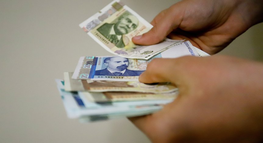 Предложение: 933 лева минимална заплата от януари