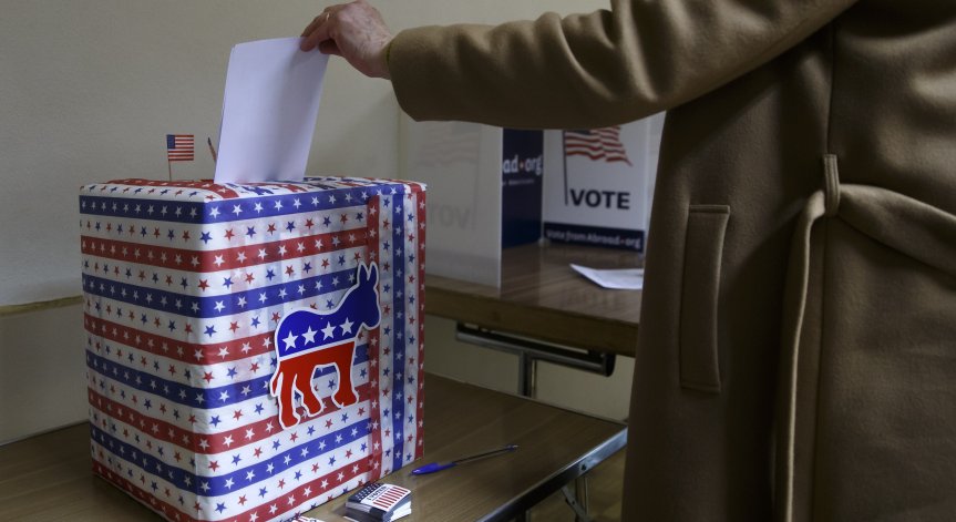 Изборите в САЩ: Демократите отложиха номинацията си за опонент на Тръмп