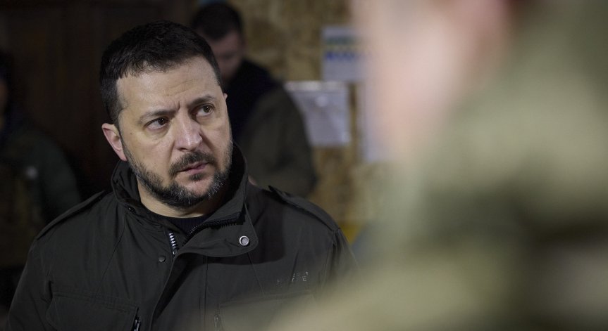 Зеленски: Руските зверове убиват и заличават мирни градове