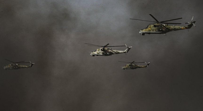 Украинската армия унищожава руските сили със съветски хеликоптери