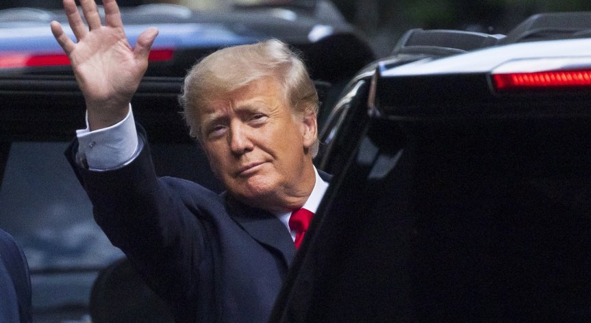 Тръмп: Връщаме си Белия дом през 2024 г.