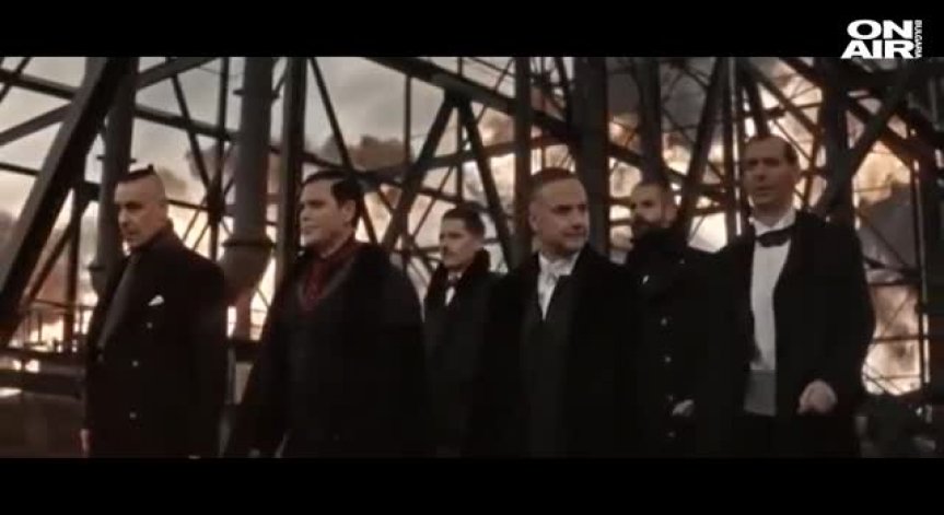 Вокалистът на Rammstein счупи челюстта на фен