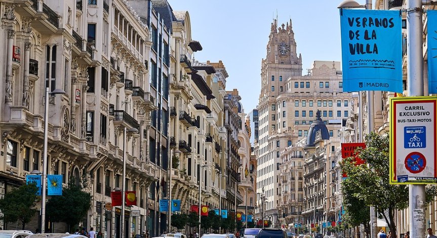 Испания все по-близо до идеята за 4-дневна работна седмица