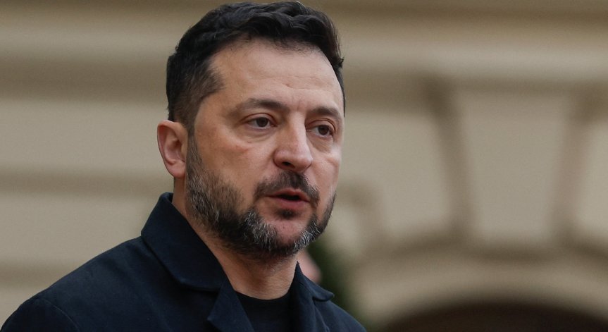 Зеленски: За седмица Русия ни атакува с около 4000 бомби, дронове и ракети