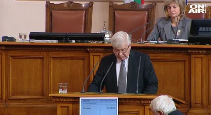 Фондът за лечение на деца към НЗОК - крачка напред според Ананиев