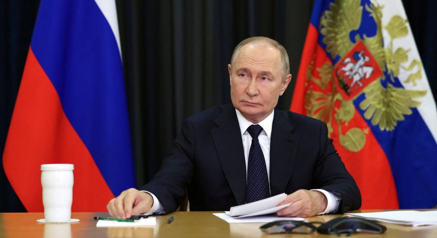 Миналия петък бе подпален и най-големият руски петролен терминал на Балтийско море.