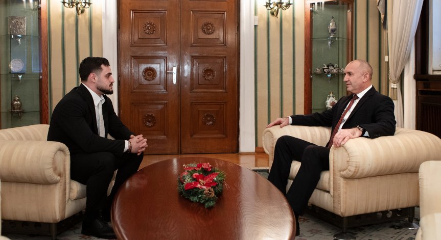 Радев към Насар: Истинският триумф изисква себеотрицание и много труд