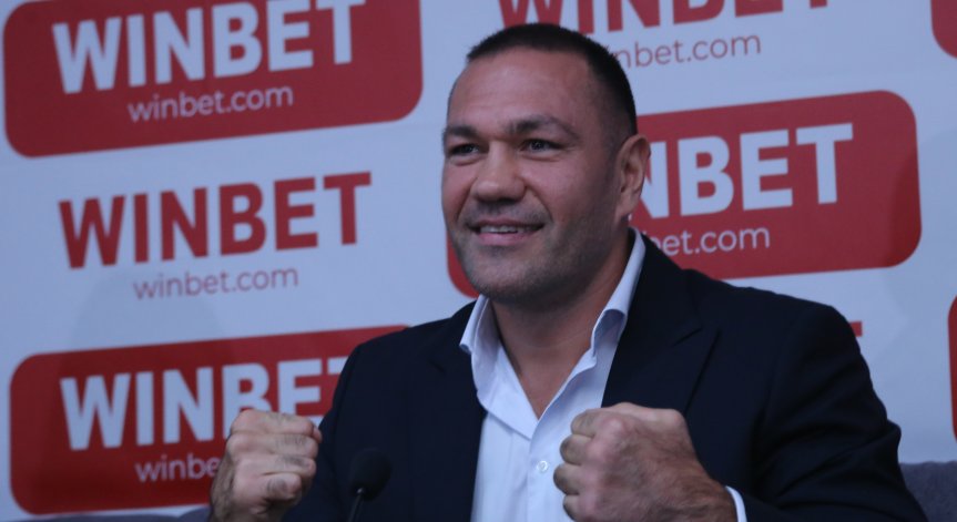 Кобрата отвърна на нападките за расизъм срещу Джошуа