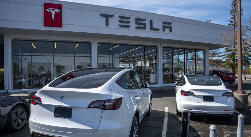 Tesla започна ценова война в Китай, производители призоваха за прекратяване на действията