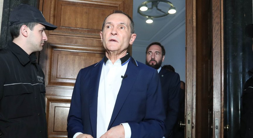 Васил Божков заплаши 