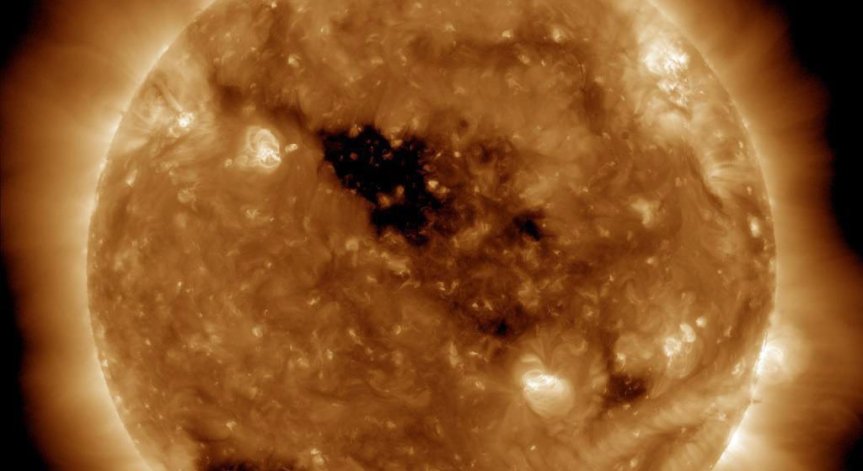 Силна магнитна буря удря страната ни през октомври