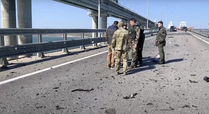 Съобщиха колко са жертвите при взрива на Кримския мост