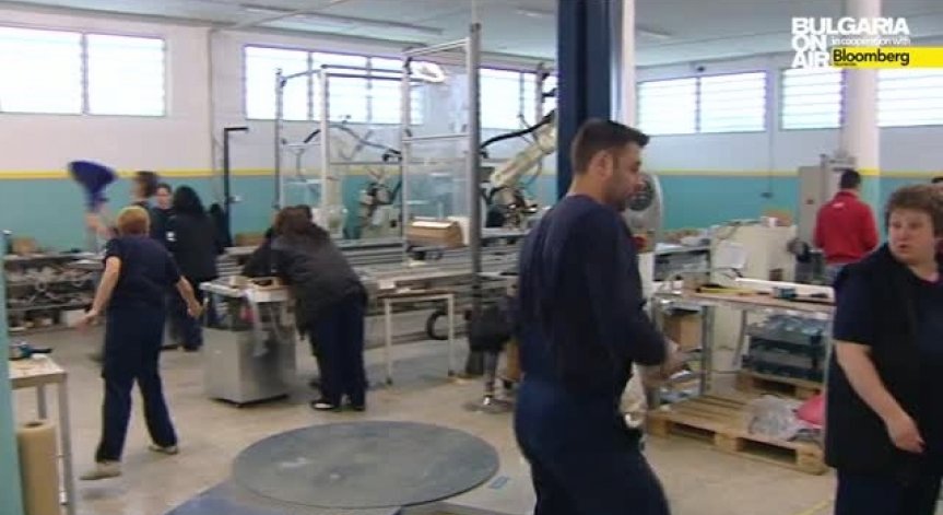 Пети пореден месец бизнес климатът се подобрява