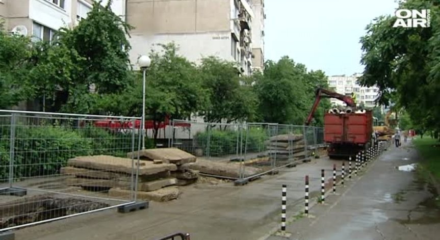 И центърът на София остава без топла вода