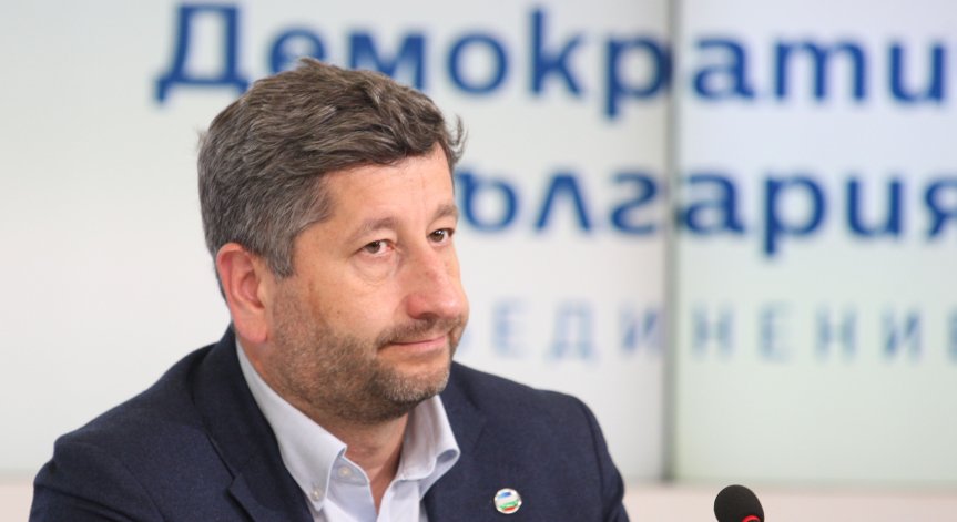 Христо Иванов: Пеевски няма да спре да ме атакува, той не може да е премиер
