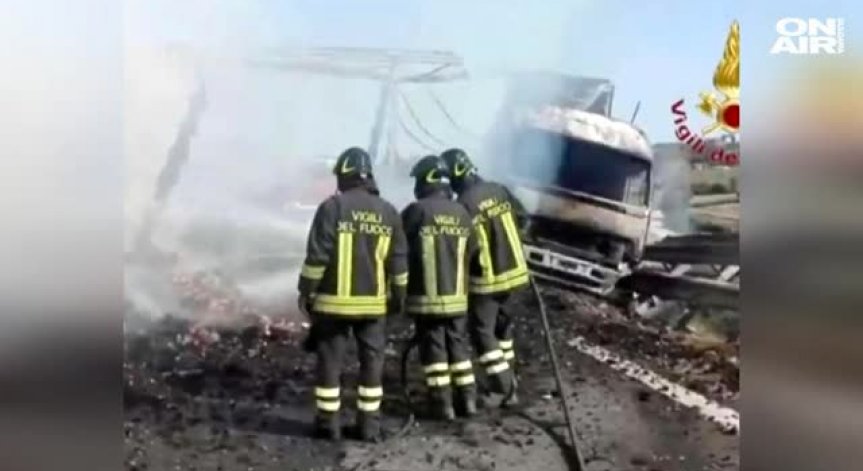 Български шофьор на ТИР катастрофира в Италия и уби баща и син