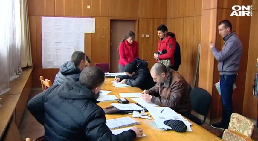 СДВР търси 100 нови служители