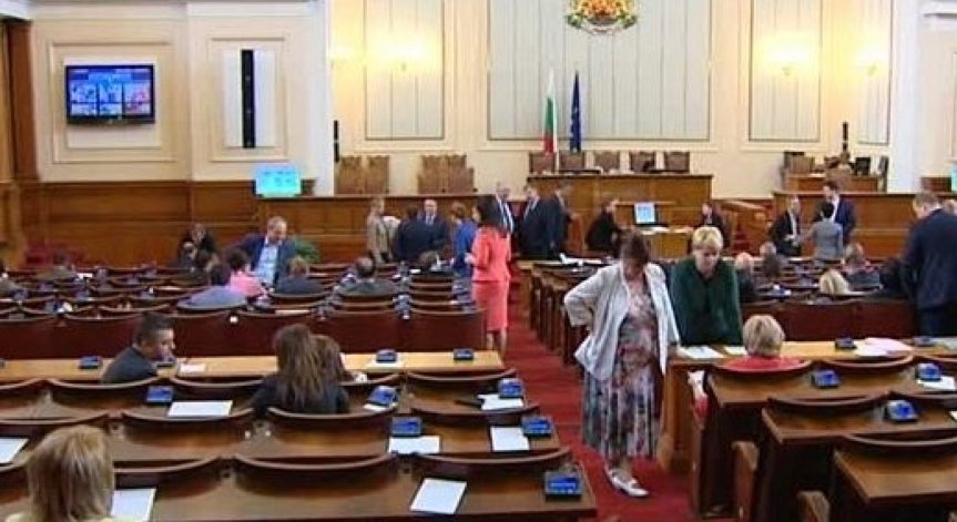 Ще има вето на Закона за военната информация, обещаха от президентството