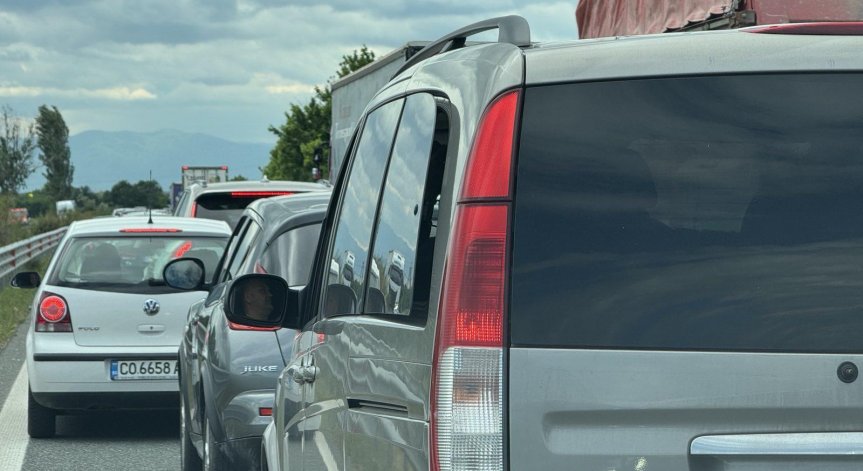 От АПИ апелират шофьорите да се движат внимателно.