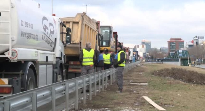 Строителите искат да не ги ползват за политически цели