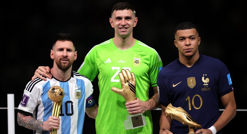 Статистиката е категорична: Mбапе слага Меси и Роналдо в малкия си джоб