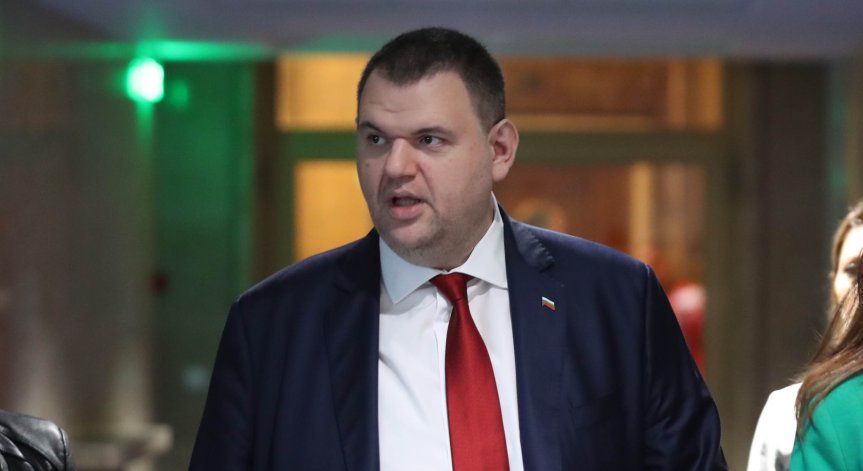 Пеевски упрекна Радев: Беше длъжен да свика КСНС заради Израел