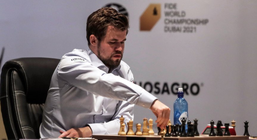 Второ реми между защитаващия короната си Карлсен и претендента Непомняшчий