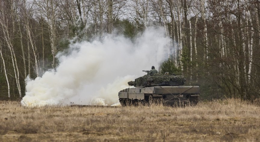 Кремъл: БВП на Русия е спаднал с 45%, Украйна изпитва затруднения с наемането на млади войници