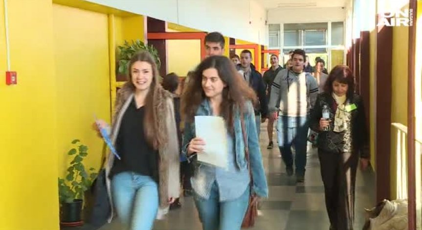 Учат зрелостниците какво е тероризъм и как да реагират при атентат