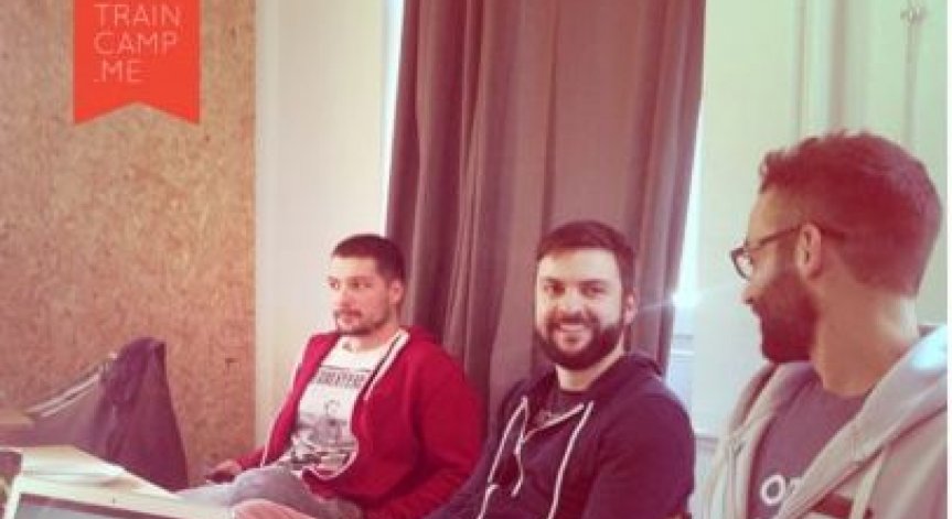 Стартъп компания разработва професионална платформа за самообучение