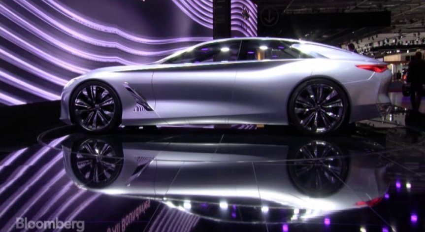 Новият ултра-луксозен Infiniti Q80 изглежда като космически кораб