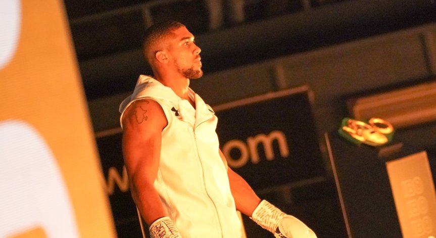 Джошуа си върна увереността и поиска битка с Фюри през лятото