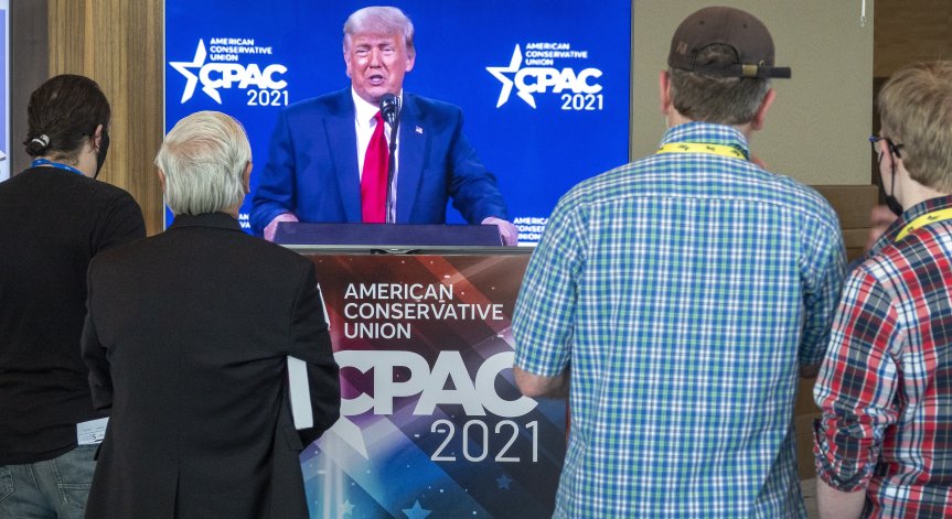 Тръмп иска от републикански групи да спрат да ползват името му за събиране на средства