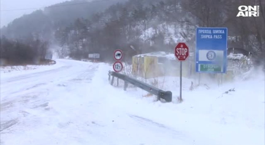 Пътната обстановка в страната: Нормализира се, но остава усложнена