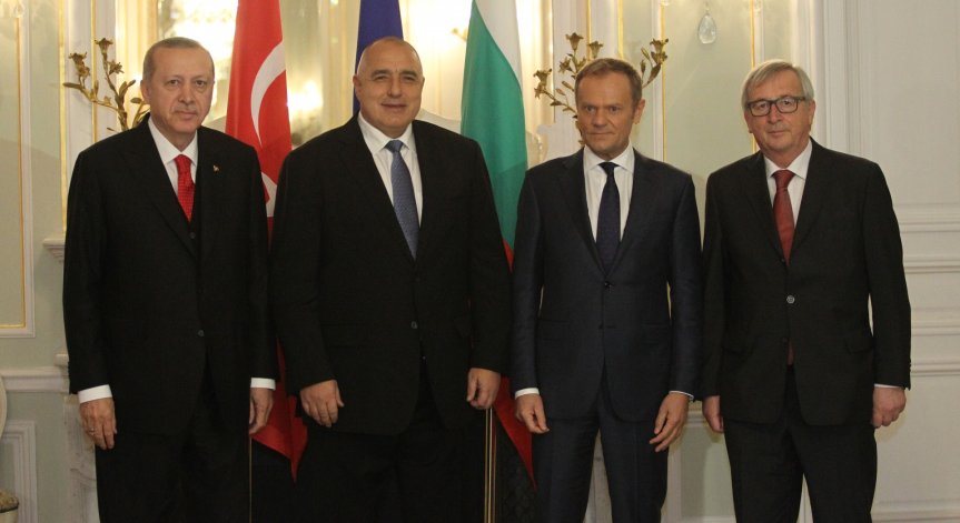 Туск: Има притеснения от действията на Анкара за бежанците, Кипър, Гърция...