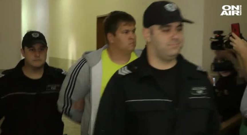 Млад руснак е задържан в Бургас за източване на повече от милион долара
