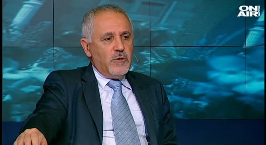 Макрон търси подкрепа за идеите си.