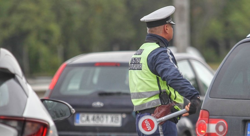 Ученик самокатастрофира с крадена кола на АМ 