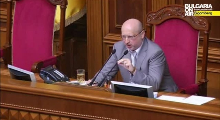 Турчинов: Украйна ще въведе военно положение при влошаване на ситуацията в Донбас