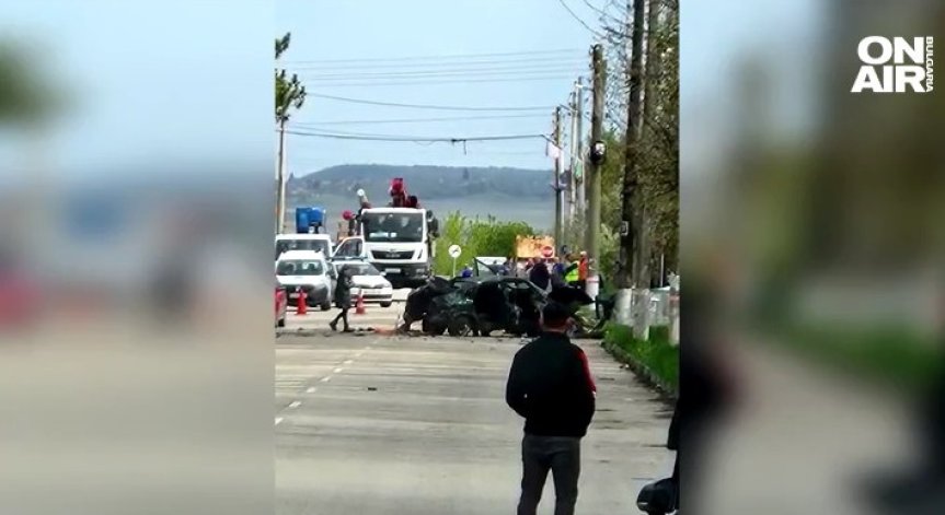 Серия инциденти на пътя, двама загинаха при катастрофи