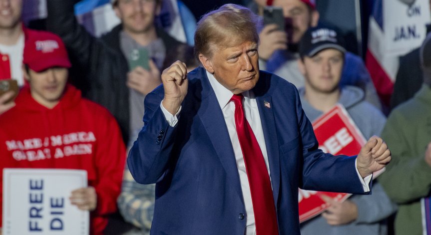 Солена глоба от $370 млн. е надвиснала над Тръмп