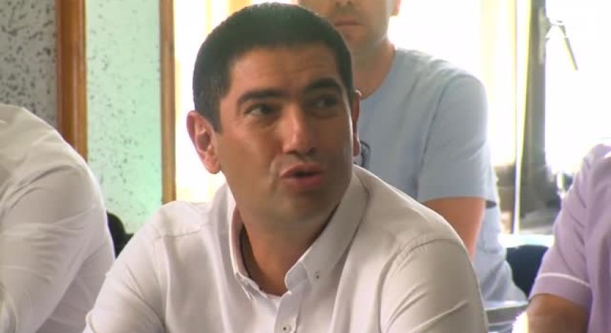 Ще остави ли съдът в Пазарджик Влайков под домашен арест?