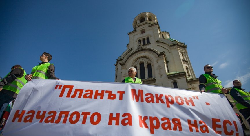 Европарламентът прие на първо четене спорния пакет 