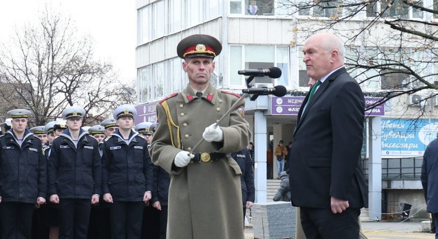 Главчев участва в тържественото честване на 133-ата годишнина от създаването на Военномедицинска академия.