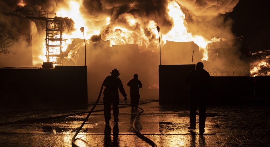 Русия с комбинирана нощна атака над Украйна с дронове и ракети