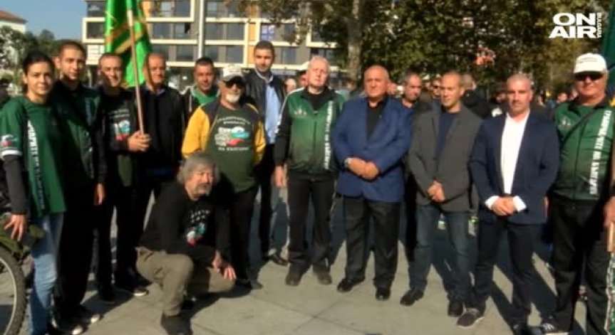 Отложиха делото за убийството на турския бракониер