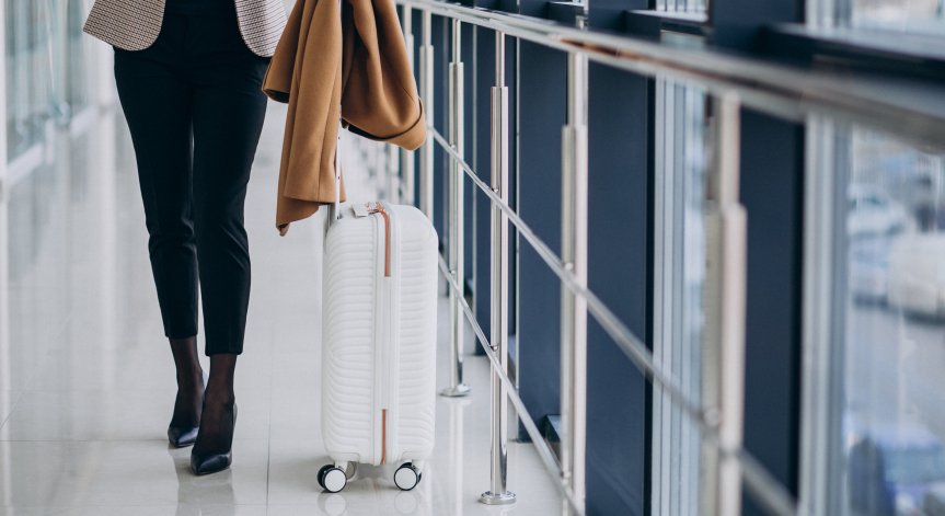 Ryanair официално затвори базата си в Солун и намалява наполовина полетите до Атина