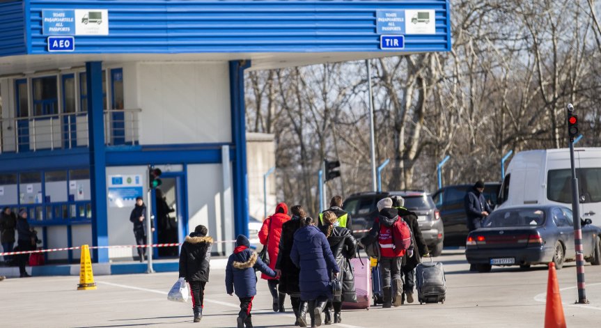 Над 20 пункта в страната издават карти за временна закрила на бежанци от Украйна