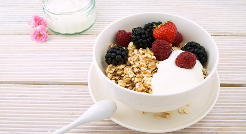 Защо диетолозите препоръчват гръцкото кисело мляко?